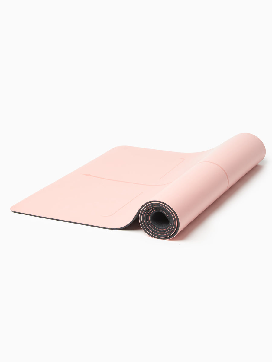 Casall Women's ECO Yoga Mat With Carry Strap in Black CASALL
